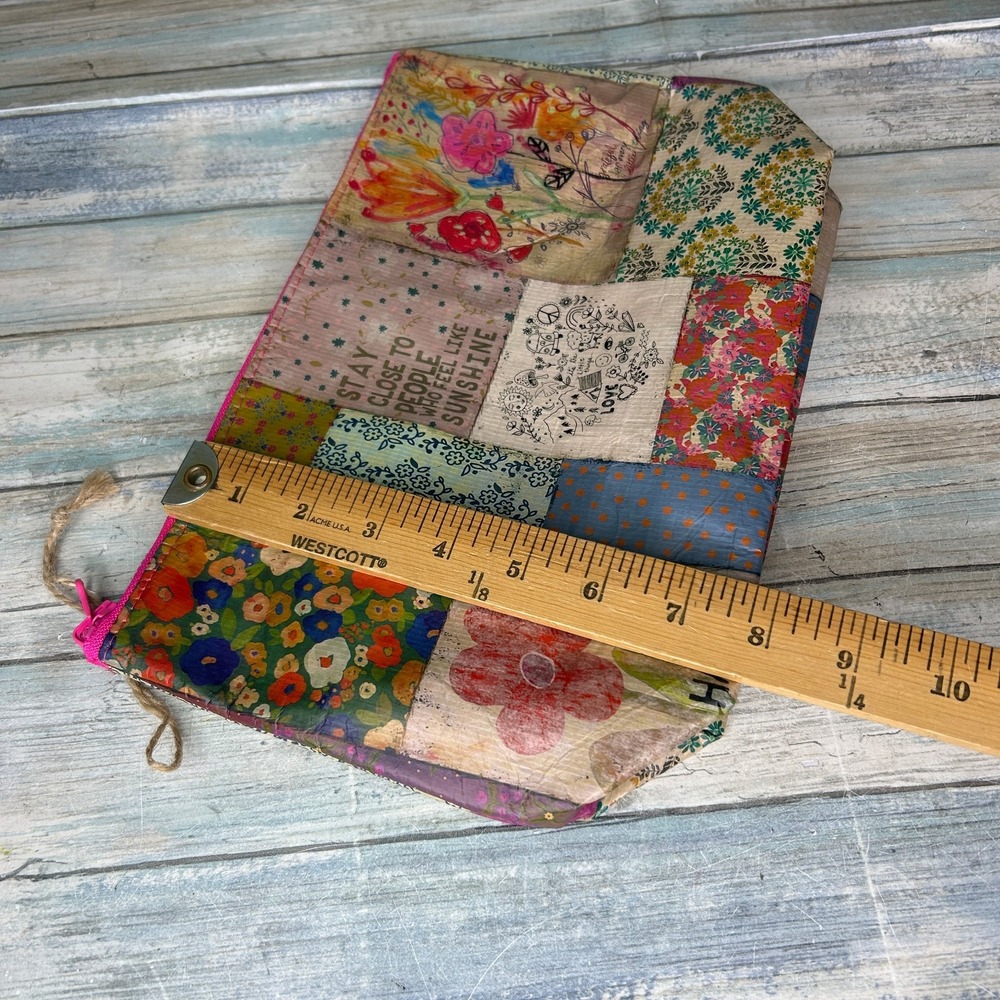 Natural Life Zip Pouch Recycled Plastic Bottles Bag Cosmetic Bag Wet Floral - Picture 7 of 8